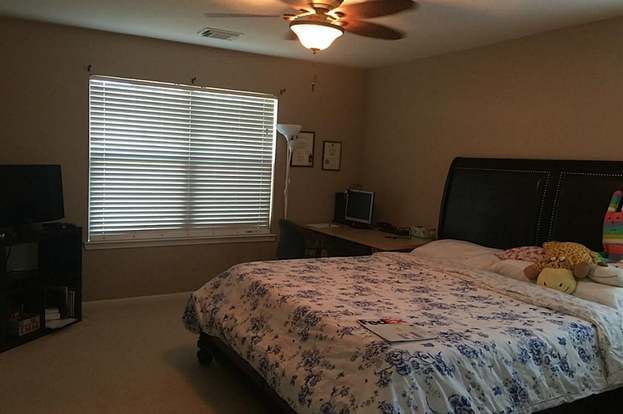 Building Photo - 21235 Bending Green Way