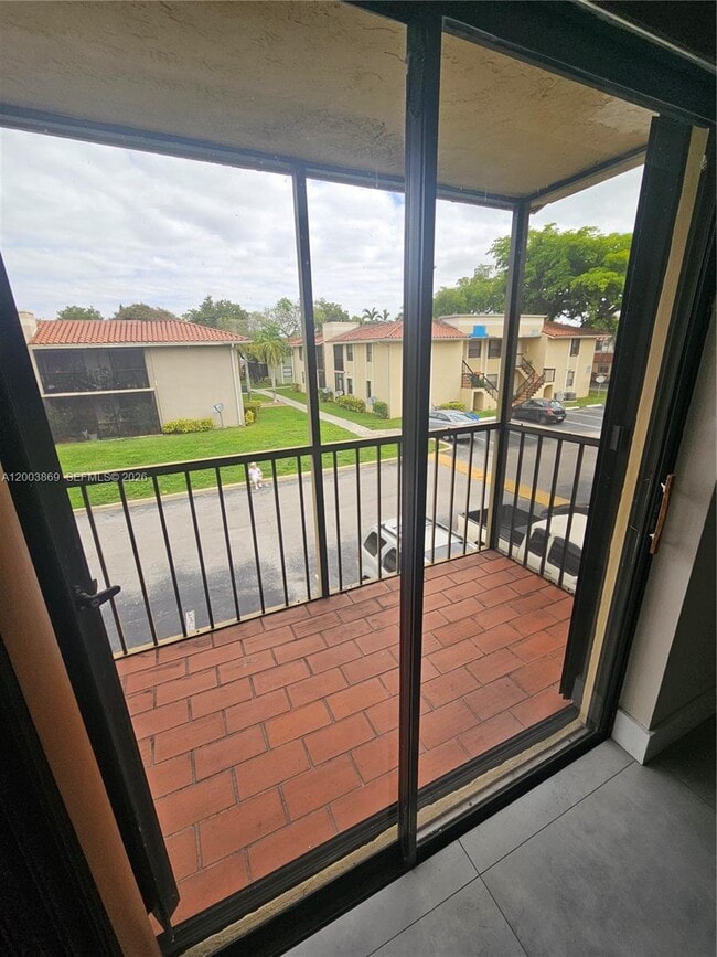 Building Photo - 9846 Hammocks Blvd