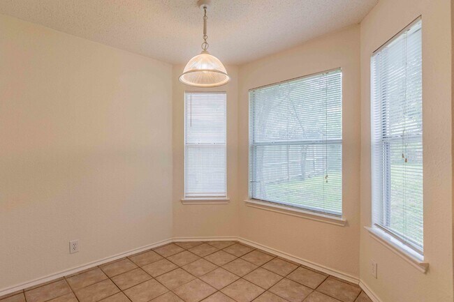 Building Photo - 14215 Spotted Cedar
