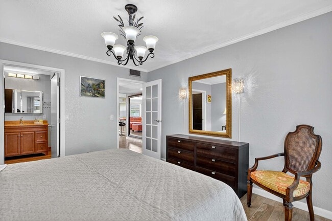 Building Photo - 620 Brittany N