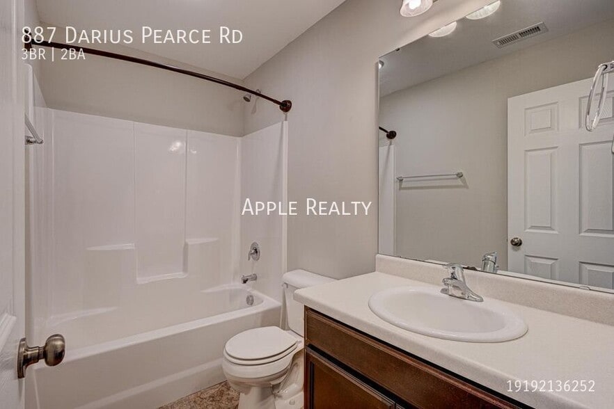 Building Photo - 887 Darius Pearce Rd