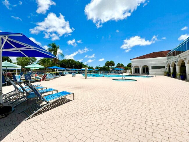 Building Photo - 5135 Floria Dr