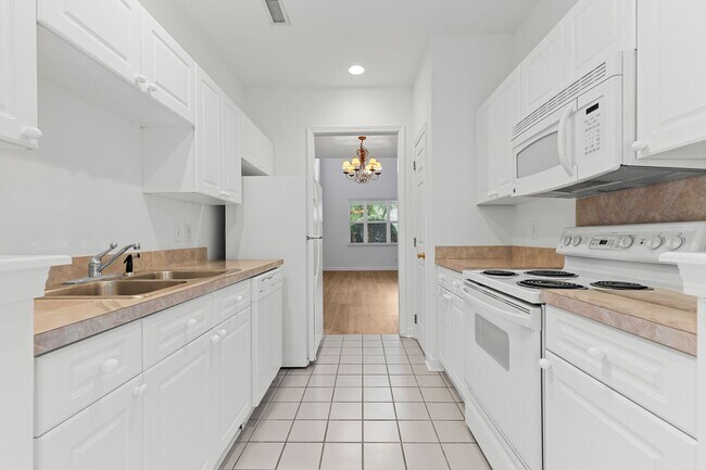 Building Photo - Move-In Ready 3-Bed Home in Villages at Ha...