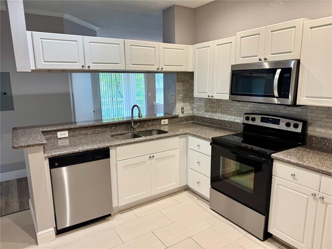 Building Photo - 1514 Arbor Lakes Cir