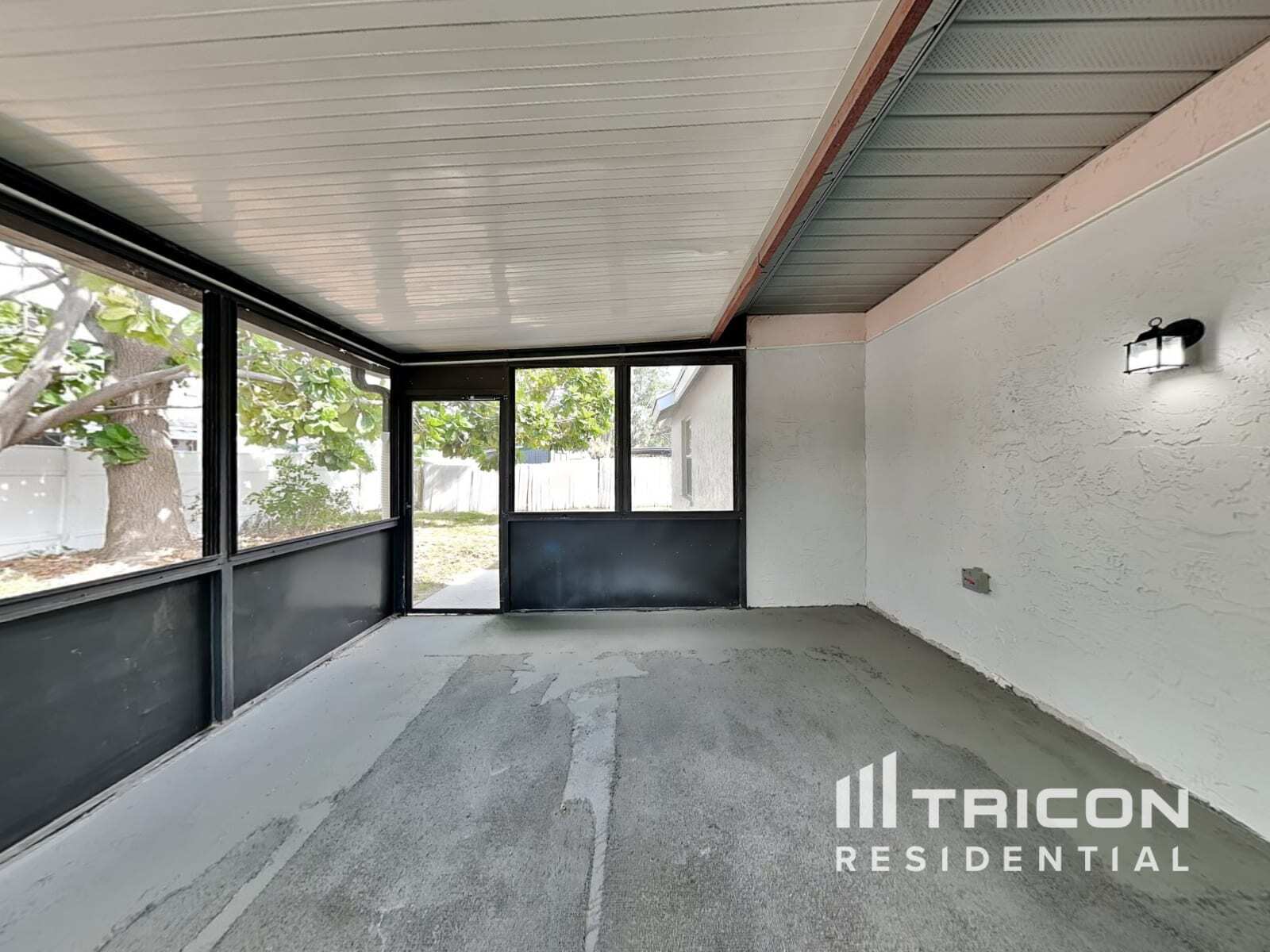 Building Photo - 3727 75 Dr E