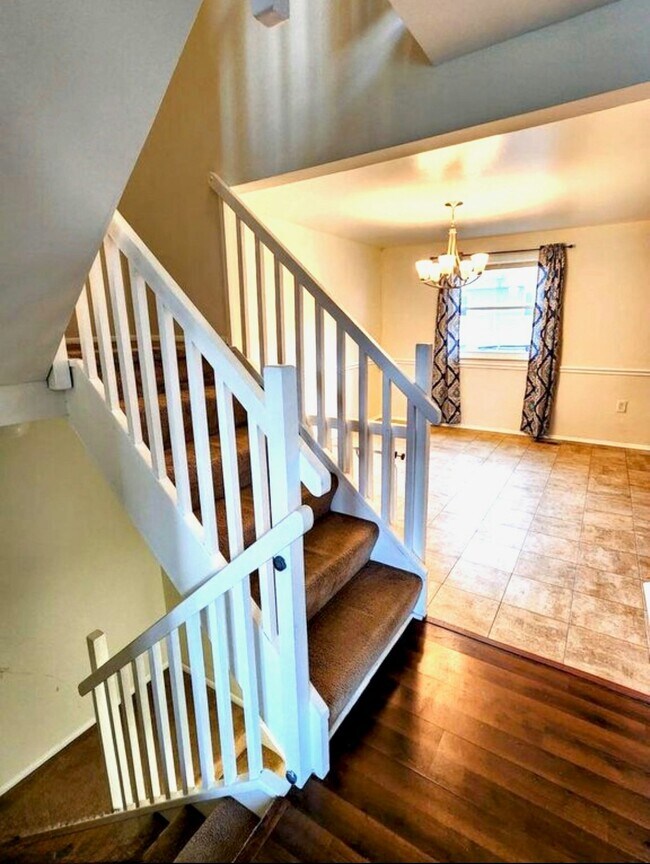 Building Photo - 12325 Boncrest Dr