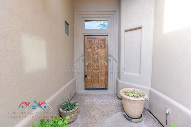 Building Photo - 9562 E Cavalry Dr