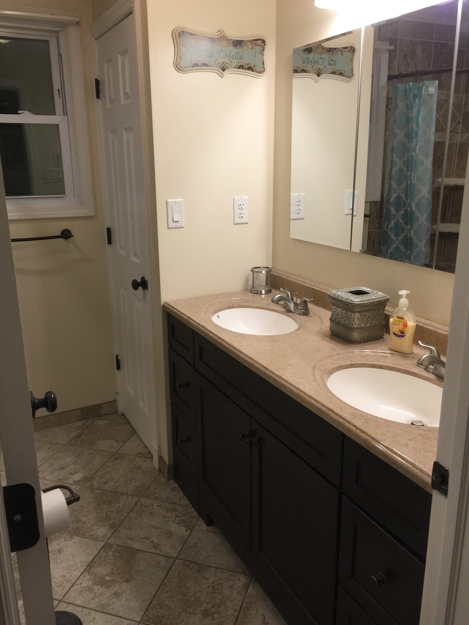 Bathroom - 23 E 6th St