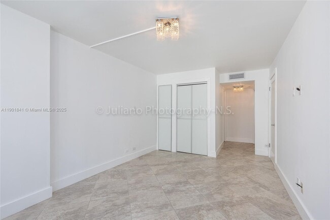 Building Photo - 6039 Collins Ave