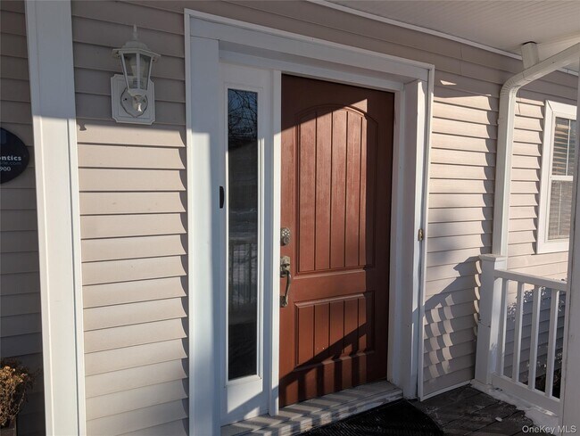 Building Photo - 21 Oakland Ave