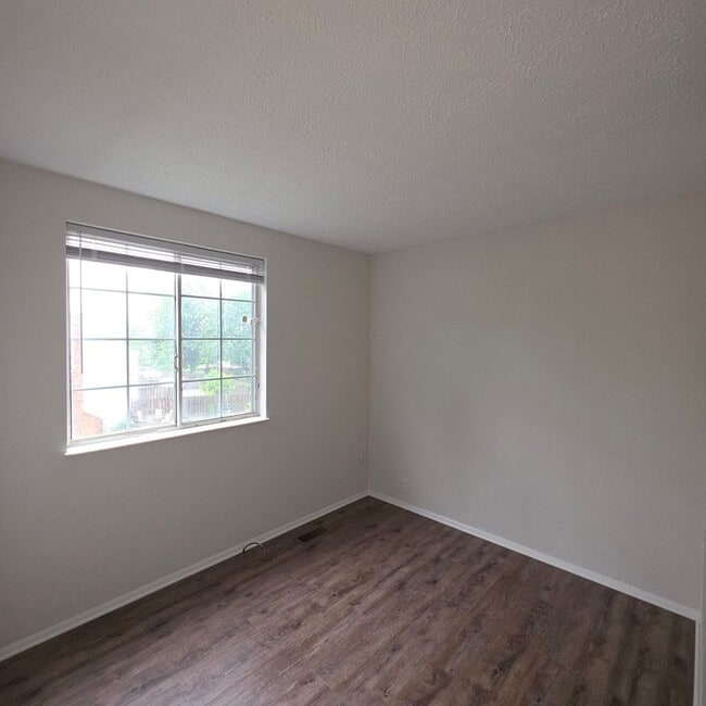 Building Photo - 1758 Springfield Ln
