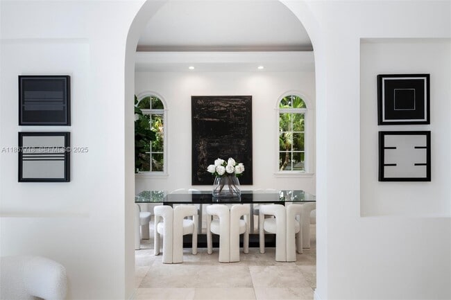 Building Photo - 9941 SW 60th Ct