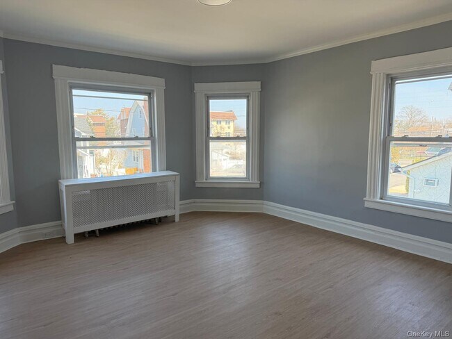 Building Photo - 24 Doxsey Pl