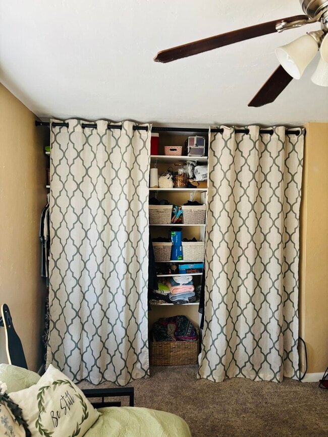 Building Photo - 301 S Lipona Rd