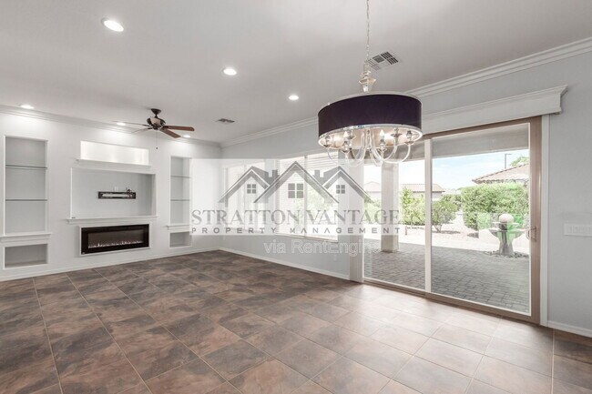 Building Photo - 7150 W Heritage Way