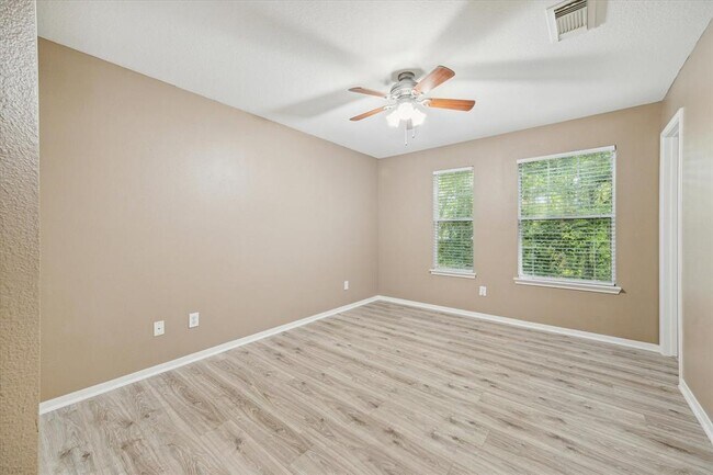Building Photo - 25 Stone Creek Pl