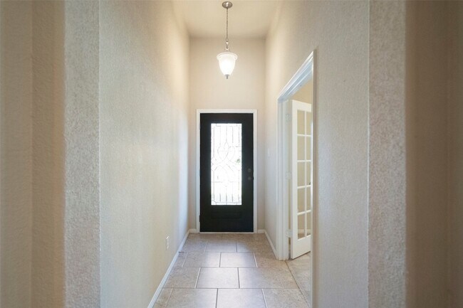 Building Photo - 13206 Clover Creek Point Ln
