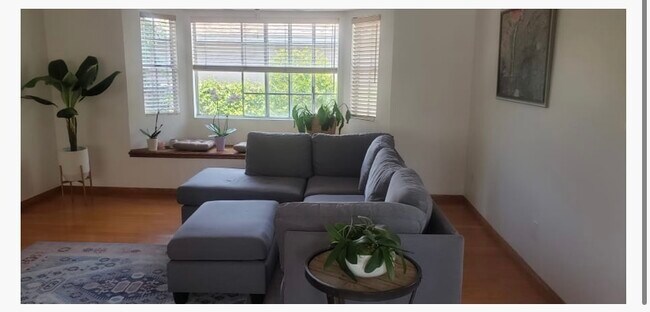 Furnished Private Living Room - 2213 Dufour Ave