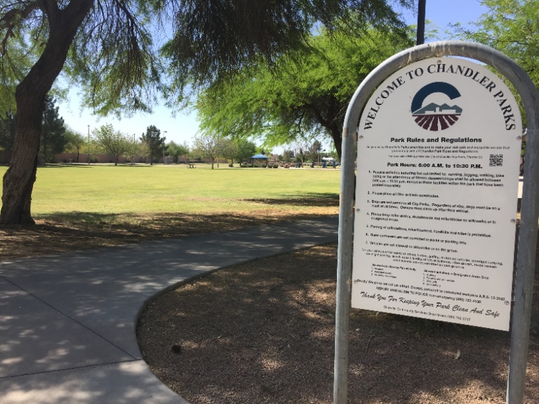 Building Photo - 190 S Hazelton Dr