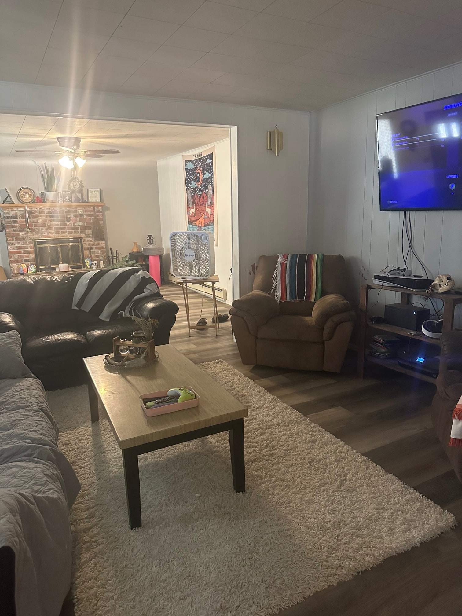 Building Photo - 106 E Washington St