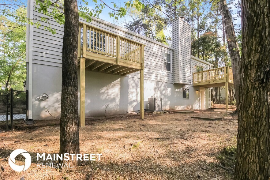 Building Photo - 3980 Rock Mill Pkwy
