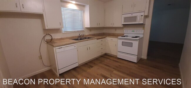 Building Photo - 2 br, 1 bath House - 918 LLOYD STREET