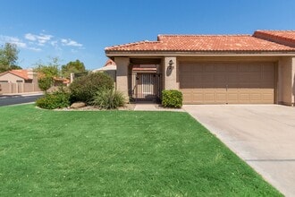 Building Photo - Mesa 2 Bed/ 2 Bath Fully Furnished Townhome