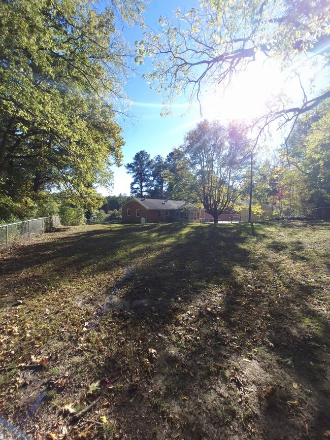 Building Photo - 7820 Conifer Rd