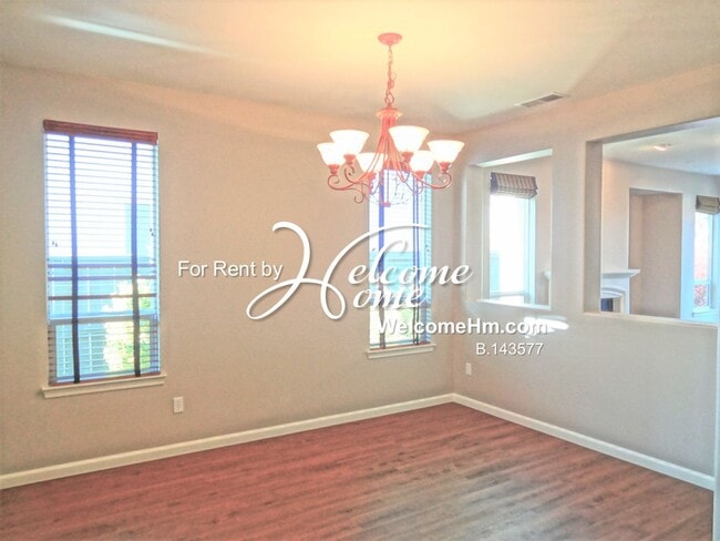 Building Photo - 481 Miesque Ct