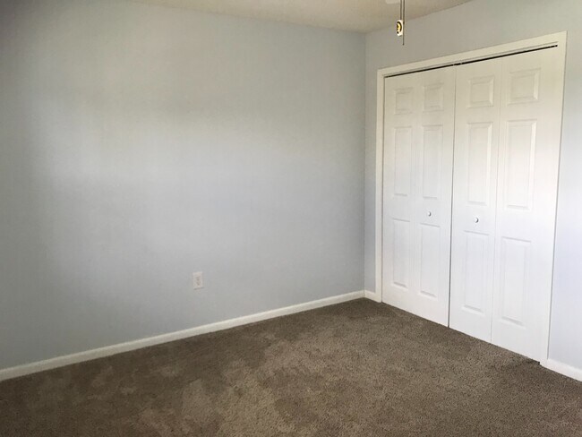 Building Photo - 3/2 1200 SF condo on the Intercoastal West...