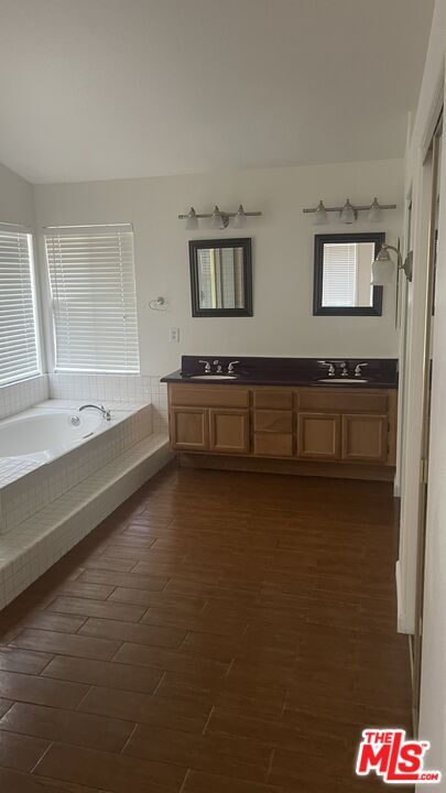 Building Photo - 3119 Fulham Ct