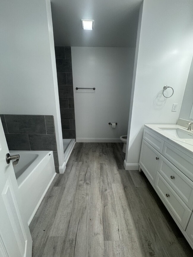 Building Photo - 203 Quinn Hill Ln