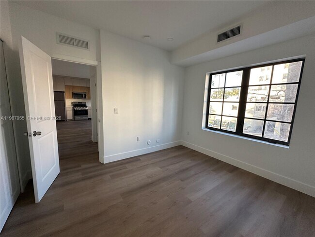 Building Photo - 1619 Jefferson Ave