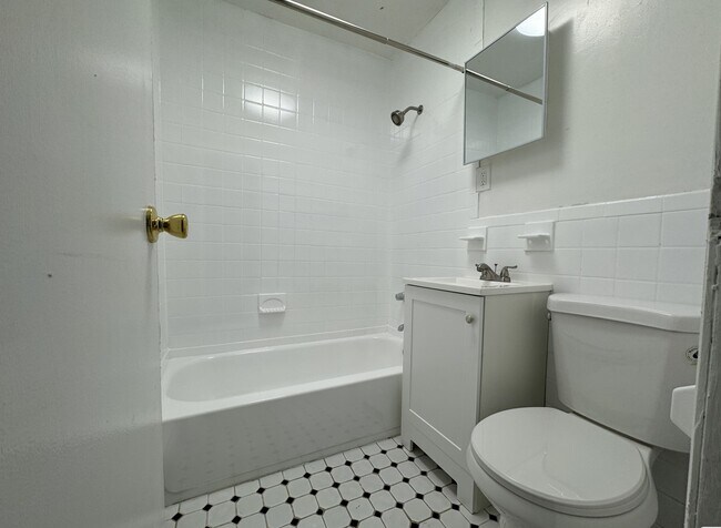 2680 JFK Blvd 12 - 2690 John F Kennedy Blvd