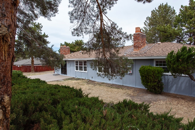 Building Photo - 7050 Pembroke Dr