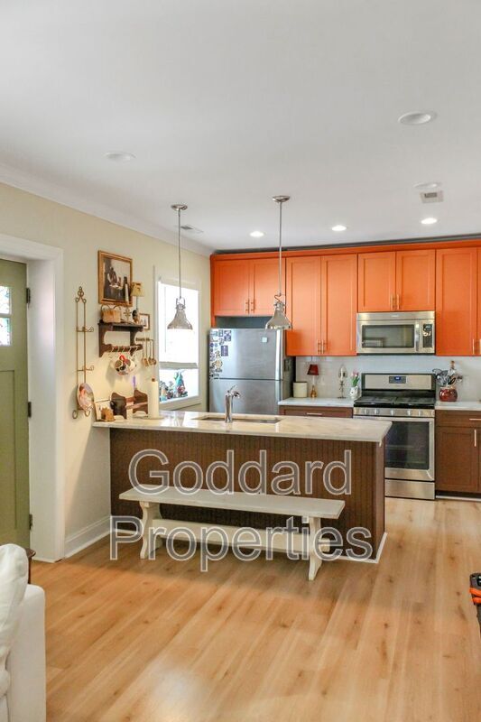 Building Photo - 907 Stiles St