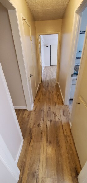 Building Photo - 2213 Voorhees Ave