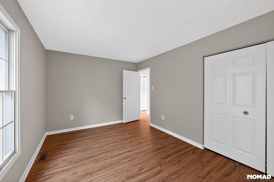 Building Photo - 8204 Coneflower Way