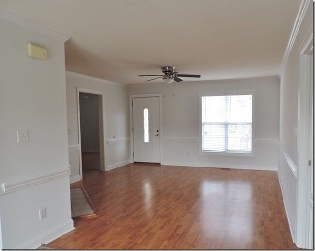 Building Photo - 2525 Stedman Dr NW
