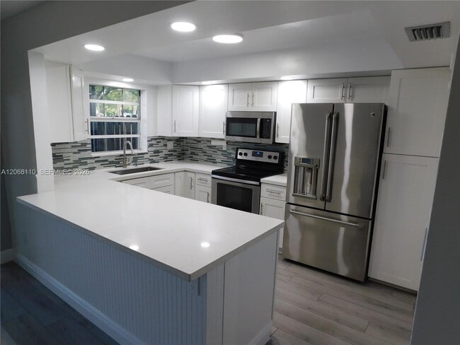 Building Photo - 12164 SW 52nd Pl