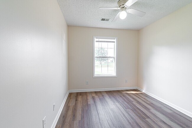 Building Photo - 316 Audrea Ln