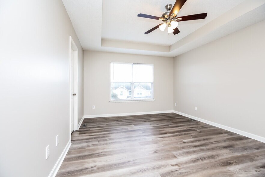 Building Photo - 165 Claybrook Ln