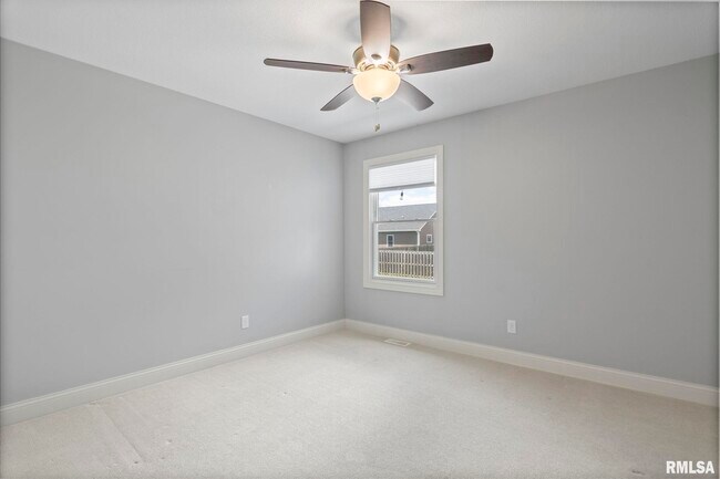 Building Photo - 4631 Thompson Rd