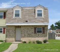 Building Photo - Washington Square Townhouses