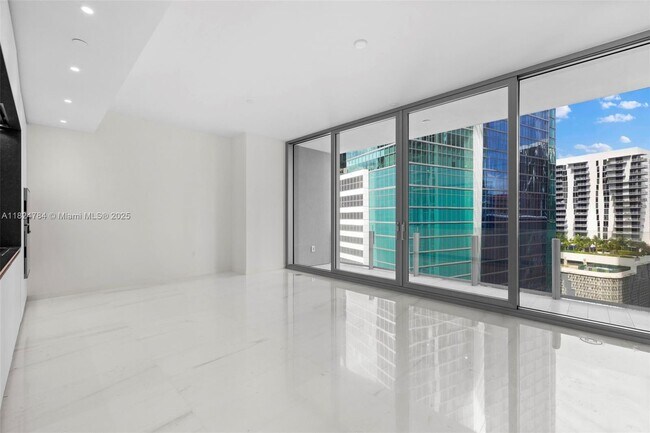 Building Photo - 300 Biscayne Blvd Way