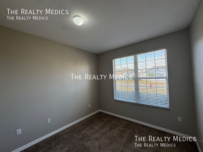 Building Photo - 447 Cierra Oaks Cir