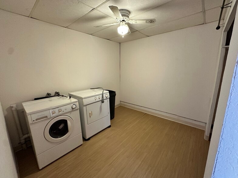 Building Photo - 516 Broadway St S