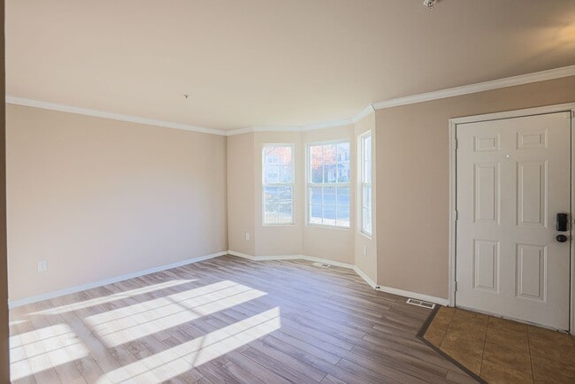 Building Photo - 1237 Splashing Brook Dr