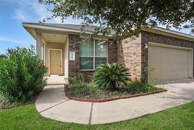 Building Photo - 22322 Albee Dr