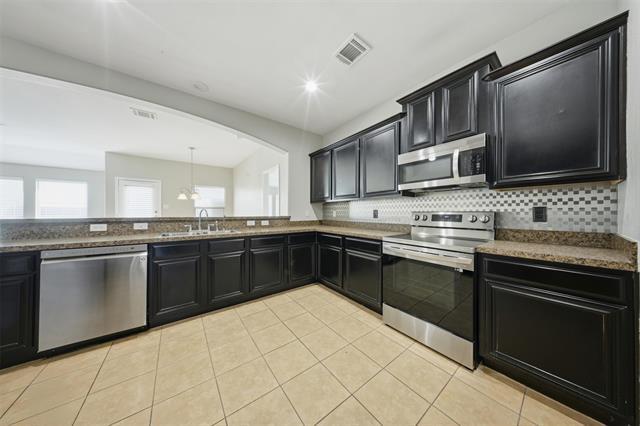 Building Photo - 2007 Sterling Gate Dr